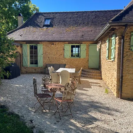 Le Domaine Du Tilleul Hébergement de vacances Saint-Chamassy